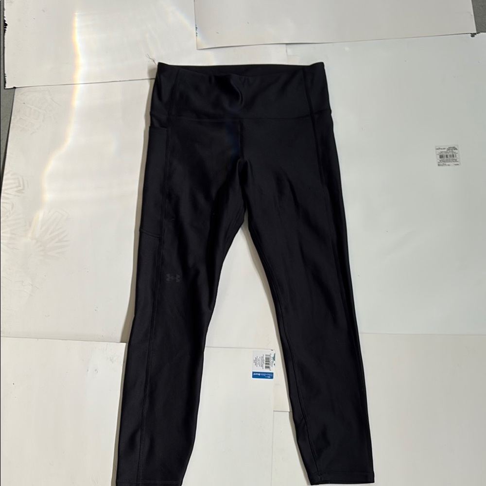 Under Armour Women’s Black Capri Leggings